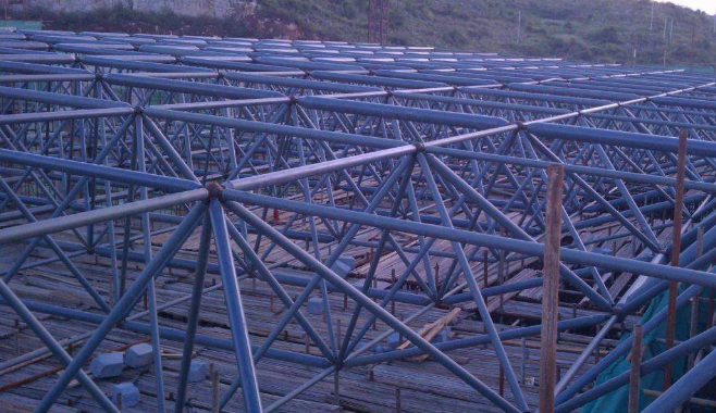 洮南概述网架加工公司对网架保温隔热的办法